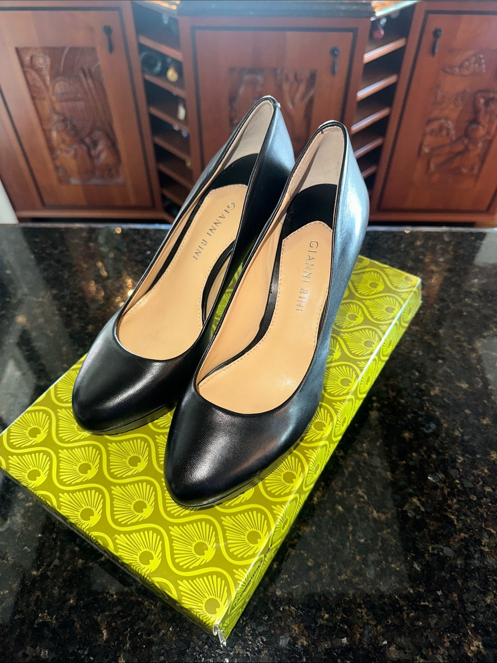 Gianni Bini Black Leather Classic Pumps
